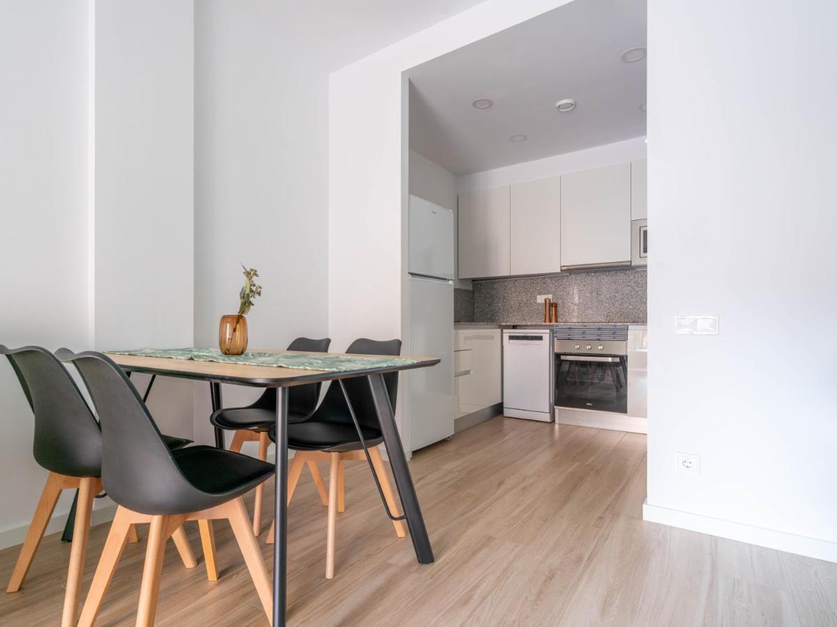 Limehome Barcelona Carrer De Besalu 90 - Estancia Temporal Екстериор снимка