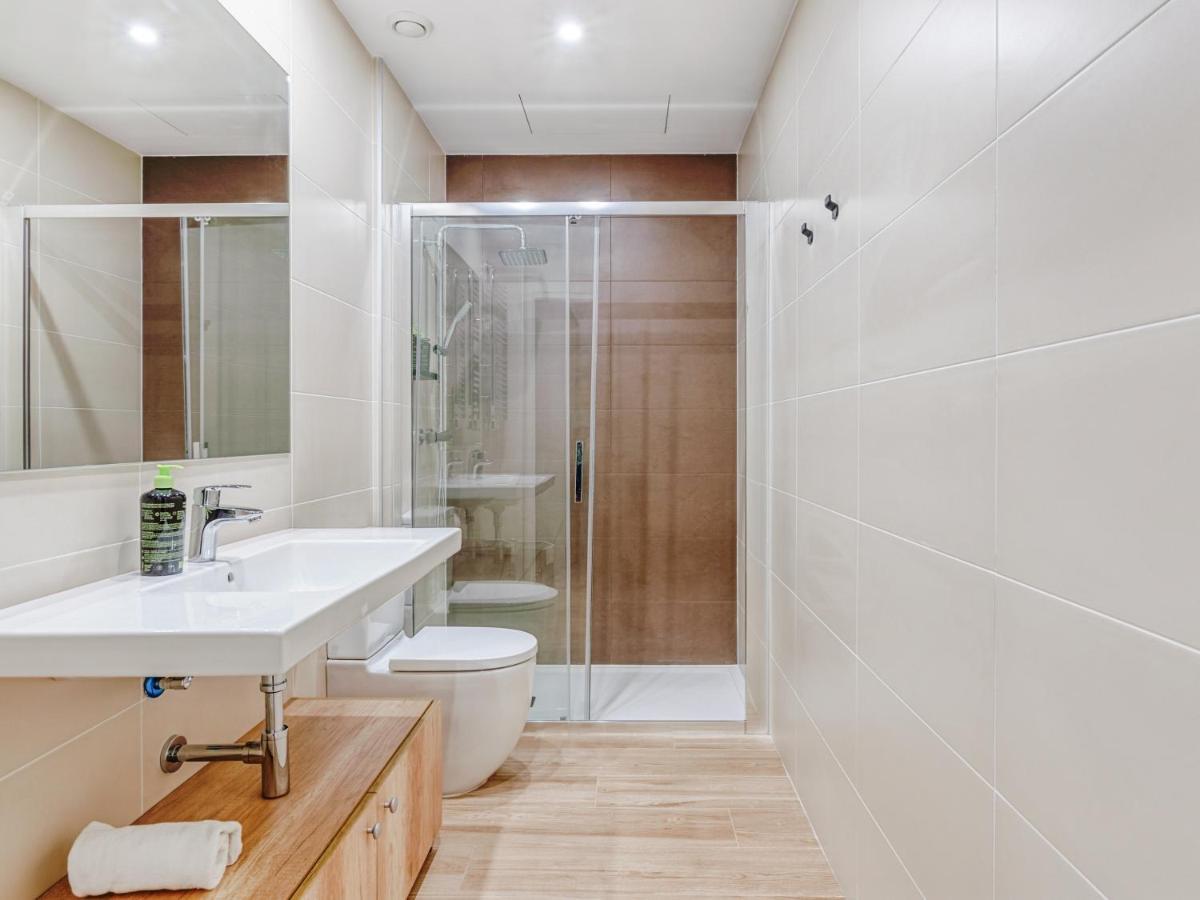 Limehome Barcelona Carrer De Besalu 90 - Estancia Temporal Екстериор снимка