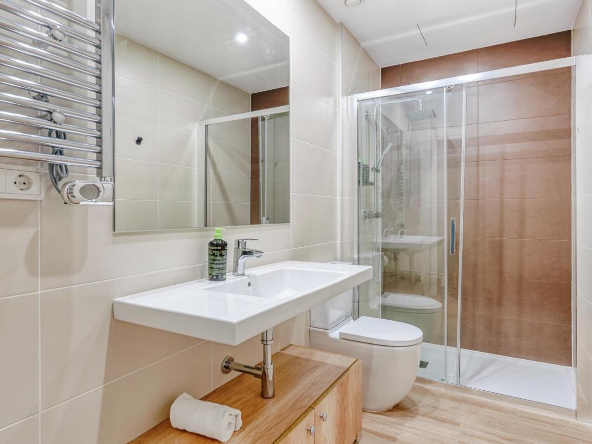 Limehome Barcelona Carrer De Besalu 90 - Estancia Temporal Екстериор снимка