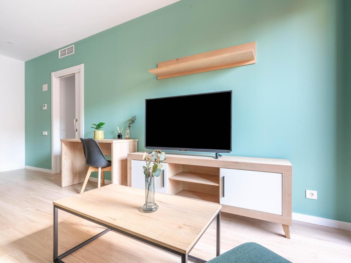 Limehome Barcelona Carrer De Besalu 90 - Estancia Temporal Екстериор снимка