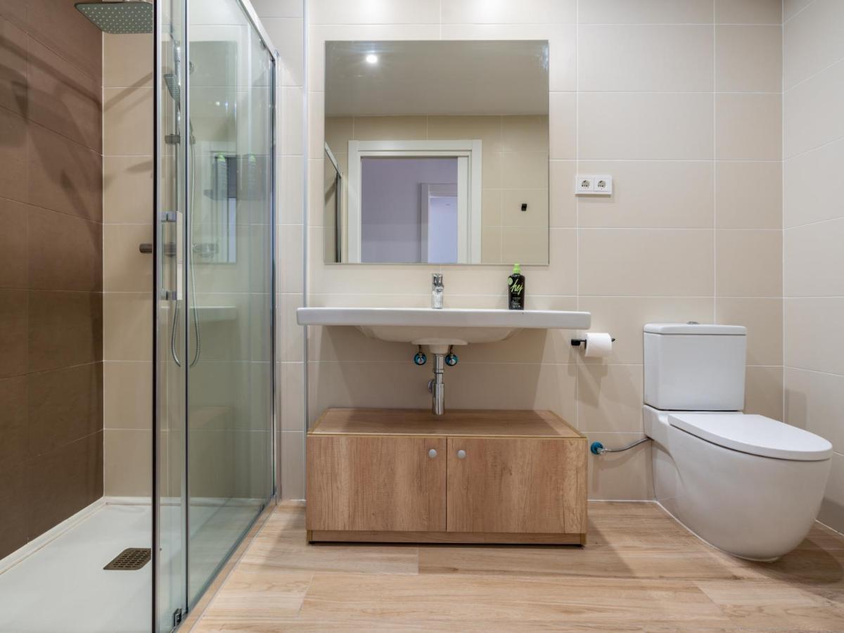 Limehome Barcelona Carrer De Besalu 90 - Estancia Temporal Екстериор снимка