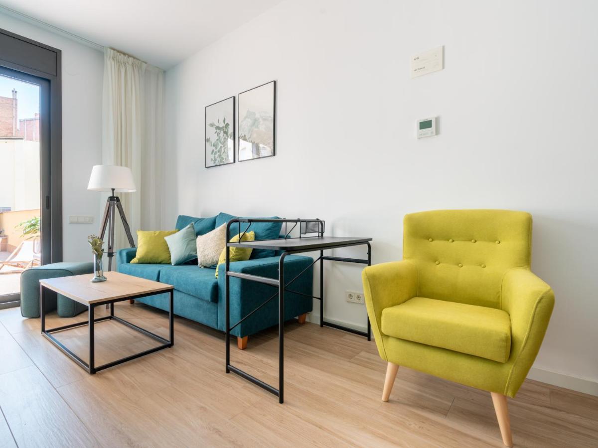 Limehome Barcelona Carrer De Besalu 90 - Estancia Temporal Екстериор снимка