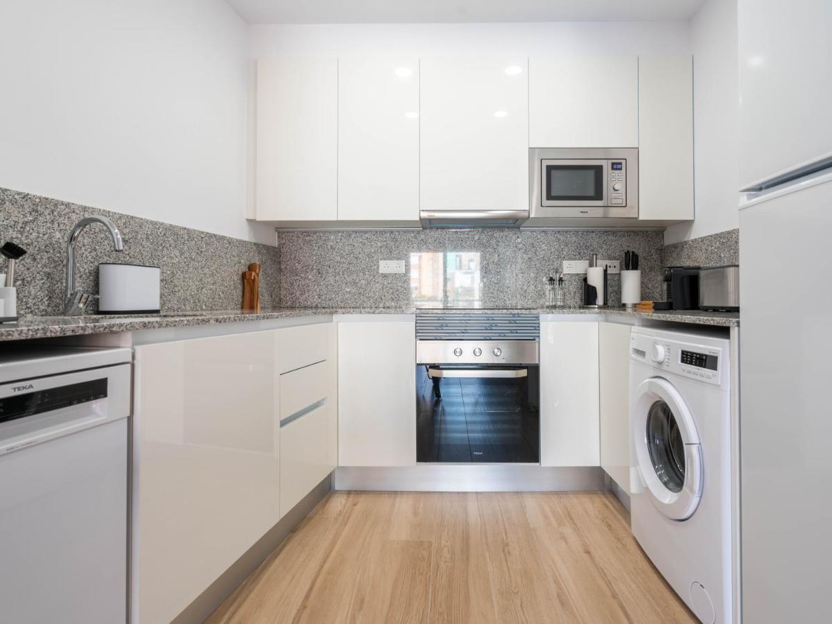 Limehome Barcelona Carrer De Besalu 90 - Estancia Temporal Екстериор снимка